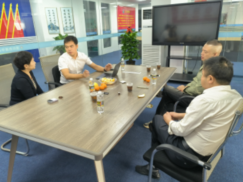 湖北宜都工商等部门领导前来海口云创空间视察